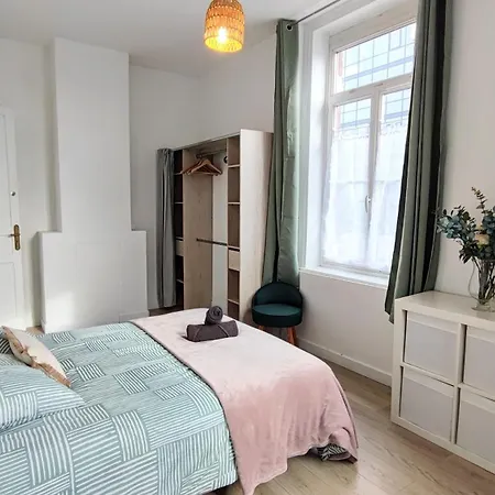 Holiday home Le Constantin - Maison Spacieuse Et Conviviale - 5 Ch Et 2 Sdb Tourcoing